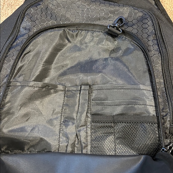 Deloitte backpack - Picture 4 of 6